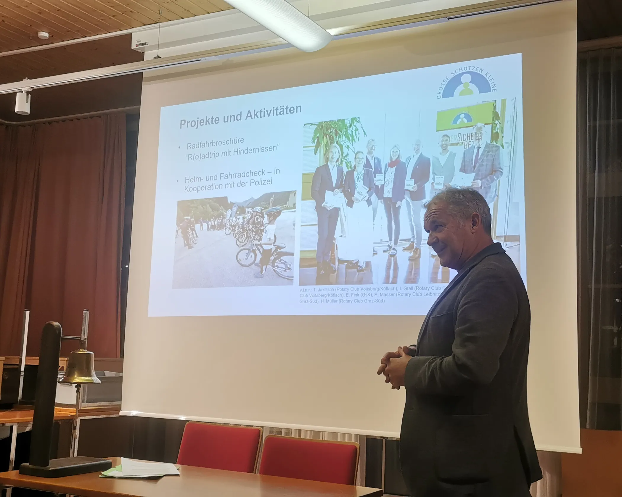 Prof. Holger Till berichtet über die Arbeit des Vereins